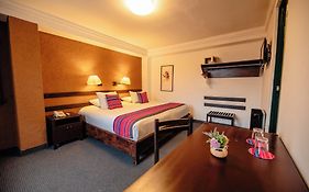 Hotel Raymi